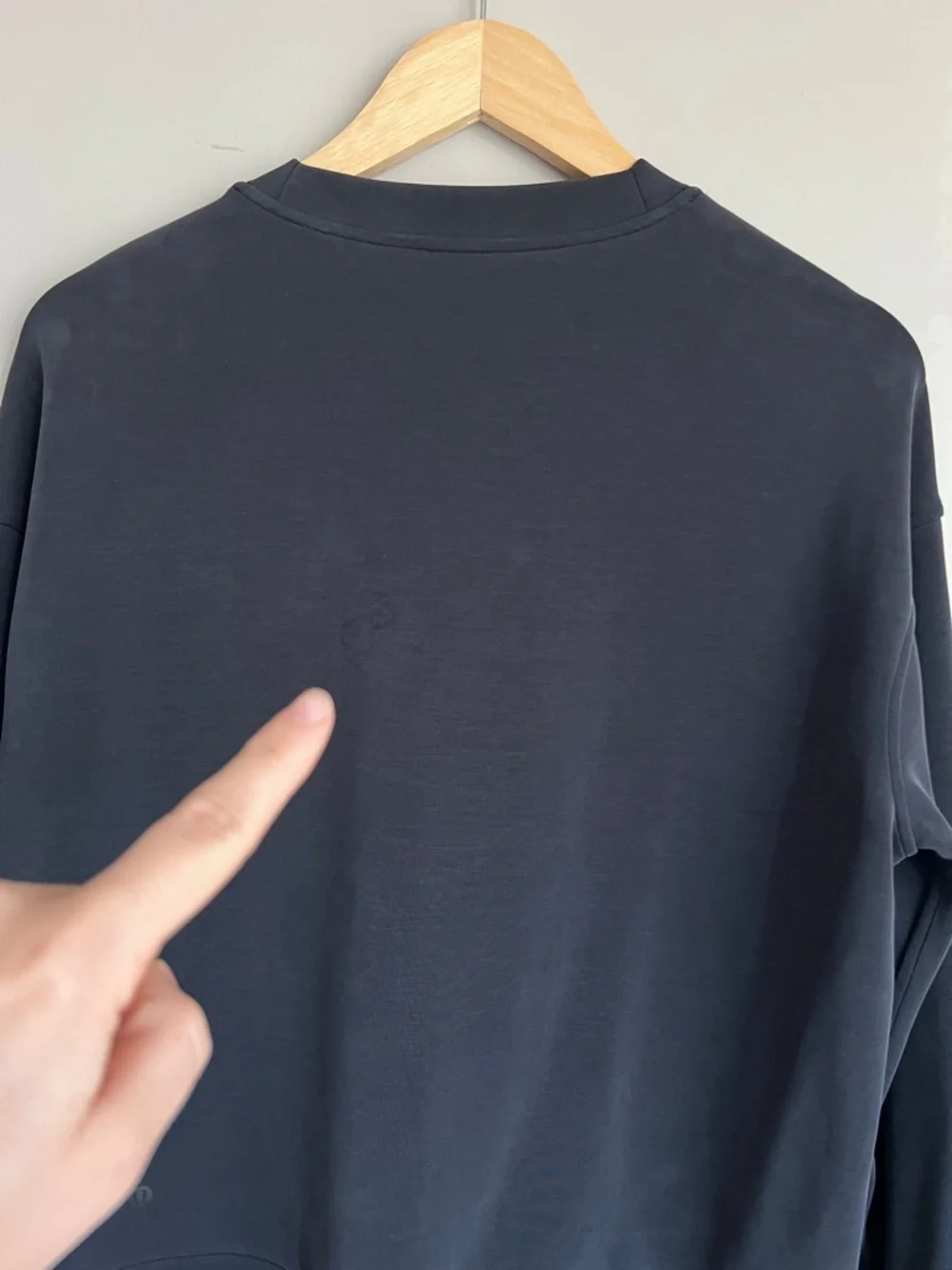 Lululemon Softstreme Black Crewneck Sweatshirt Oversized - Size XS - Picture 5 of 6